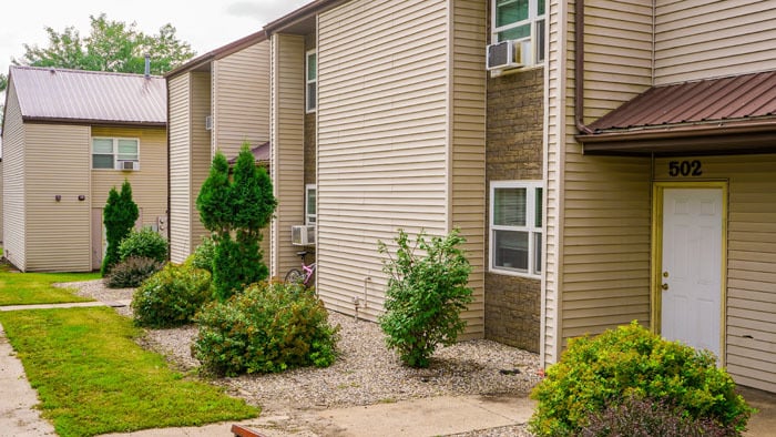 South Smith Apartments - Exterior View